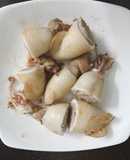 Mực nhồi thịt hoặc giò sống