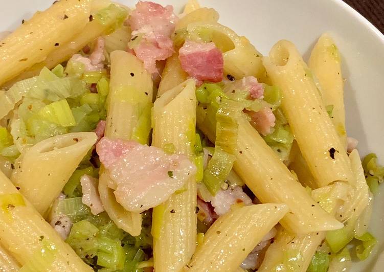 How to Prepare Ultimate Leek and bacon pasta