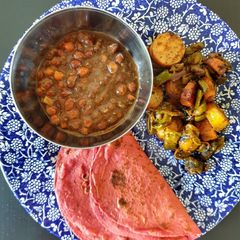 A picture of Mixed veg with beetroot flatbread.