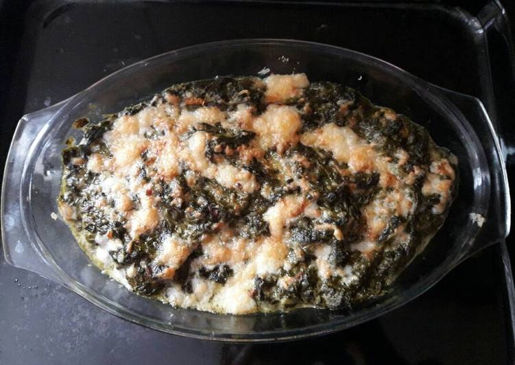 Espinacas gratinadas a la crema de nata