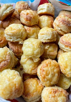 Rendkívül sajtos, túrós pogi recept fotója