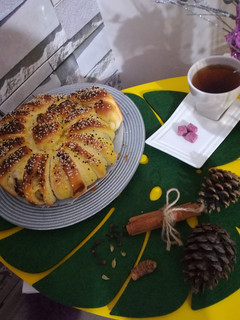 عکسی از دستور بريوش فرانسوی و دمنوش ميخك و زنجبيل و دارچين