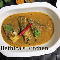 A picture of Shorshe Pomfret (Fish in Mustard Gravy).