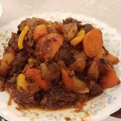 A picture of 紅酒炆牛腩 (Red Wine Beef Brisket).