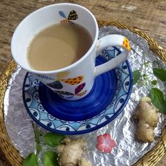 A picture of Tulsi adrak kali mirch ki chai.