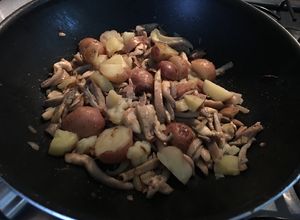 Una foto de Setas en Salsa verde (vegan)