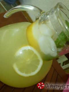 A picture of Anna Maria Barou's Fantastic Lemonade.