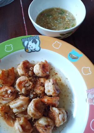 รูปของ กุ้งทอดกระเทียม+น้ำจิ้มซีฟู๊ด