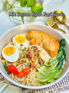 Foto resep Mie Instan Kuah Kari Susu
