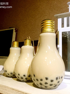 A picture of EU Life Light Bulb Bubble Milk Tea.