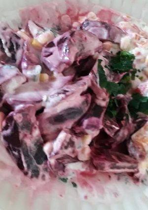 Foto de Salada de beterraba e cenoura cozidas com molho de maionese