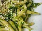 Una foto di trofie pasta