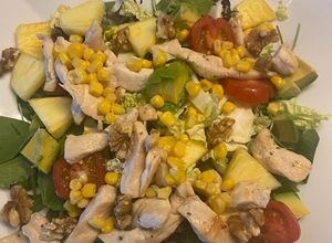 Foto principal de Ensalada templada de berros y brotes tiernos con pollo a la plancha