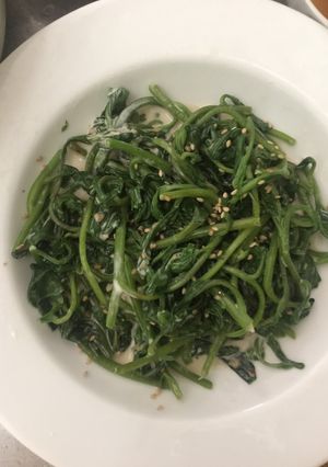 Hình của món Mồng tơi trộn sốt mayonnaise.