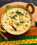 Vendakkai Mor Kuzhambu/ Crispy Okra cooked in Yogurt curry