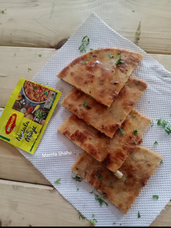 मसाला ए मैजिक आलू पराठा (masala e magic aloo paratha recipe in Hindi) रेसिपी मुख्य फोटो