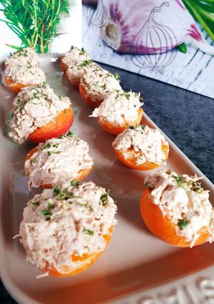 Une photo de Abricots au thon 😋