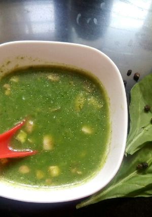 A picture of Spinach mushroom soup.