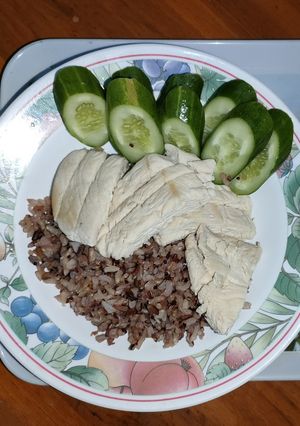 รูปของ ข้าว(ไม่)มัน(อก)ไก่ กึ่งคลีน ง่าย ๆ (รึเปล่า?) 😋