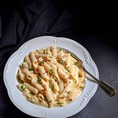 A picture of White Sauce Pasta.