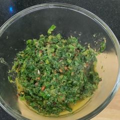 A picture of Palak Ulli Karam (Palak Onion Chutney).