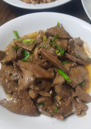 Hình của món Gan lợn rim mắm.