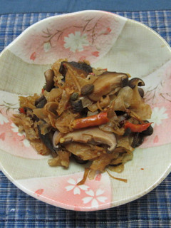香辣香菇梅乾菜 的食譜成品照片