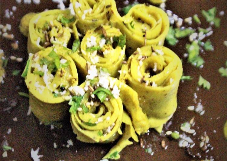 Simple Way to Cook Delicious Panch Phoron Flavoured Stuffed Khandvi (Pressure Cooker Method - Fusion Style)