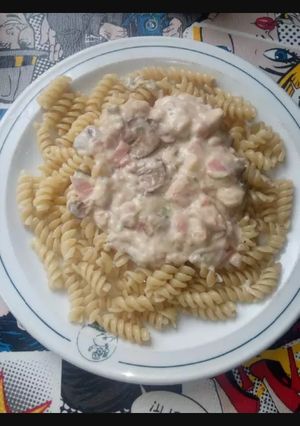 Una foto de Fideos con salsa Parisien