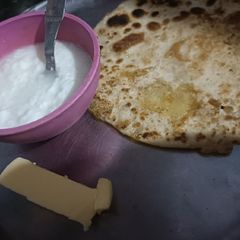 A picture of Aloo ka paratha.