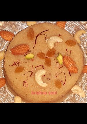 સોજી નો શીરો (Sooji Sheera Recipe In Gujarati) રેસીપી મુખ્ય ફોટો