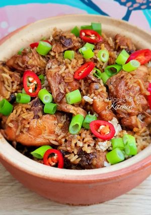 A picture of Clay pot Rice.