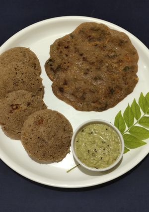 A picture of Veg Ragi idli and uttapam.