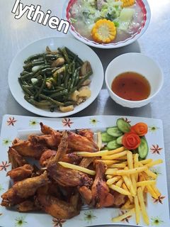 Hình của món Cánh gà chiên nước mắm.