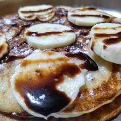 Banana pancakes A picture of Banana pancakes.