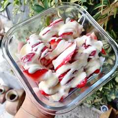 Una foto de Fresas con crema 🍓🍓