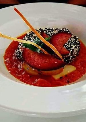 Una foto de Atún en salsa de morrón