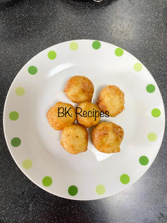 சுழியம்/சுசீயம் (suliyam recipe in Tamil) செய்முறை முக்கிய புகைப்படம்