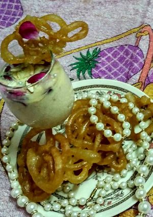A picture of RABDI ma JALEBI.