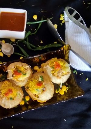 A picture of Cheesy Puchka Chaat.