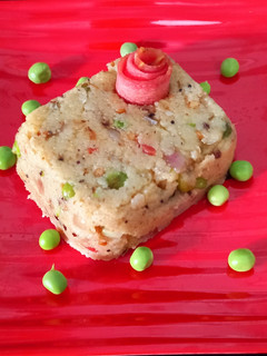 ઉપમા (Upma Recipe In Gujarati) રેસીપી મુખ્ય ફોટો