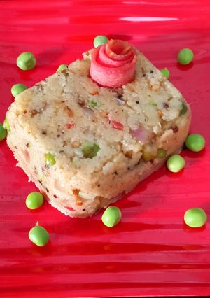 ઉપમા (Upma Recipe In Gujarati) રેસીપી મુખ્ય ફોટો