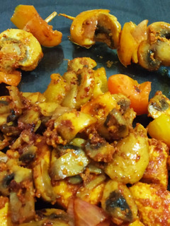 காளான் பன்னீர் டிக்கா (Kaalaan paneer tikka Recipe inTamil) செய்முறை முக்கிய புகைப்படம்