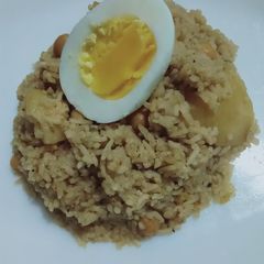 A picture of Chana aloo pulao.