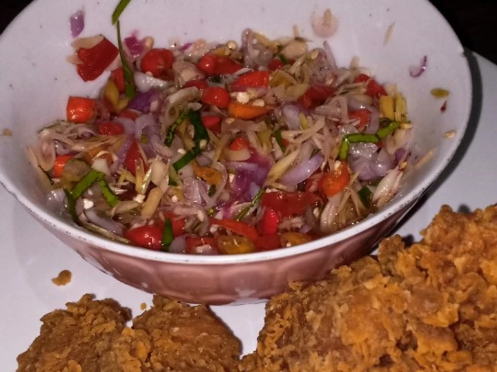 Cara Gampang Membikin Resep Ayam crispy dan sambal matah yang Enak Banget Anti Ribet, Menggugah Selera