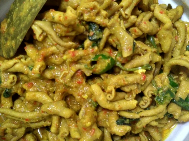 Langkah Gampang Membikin Resep Usus Ayam Bumbu kuning pedass yang  Bikin Ketagihan Anti Ribet, Menggugah Selera