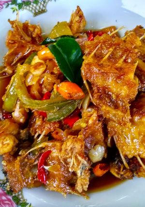 Foto resep Tulang asin jambal roti