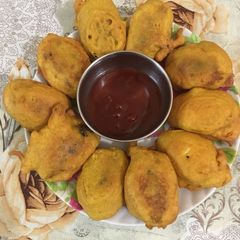 A picture of Egg Pakodas.