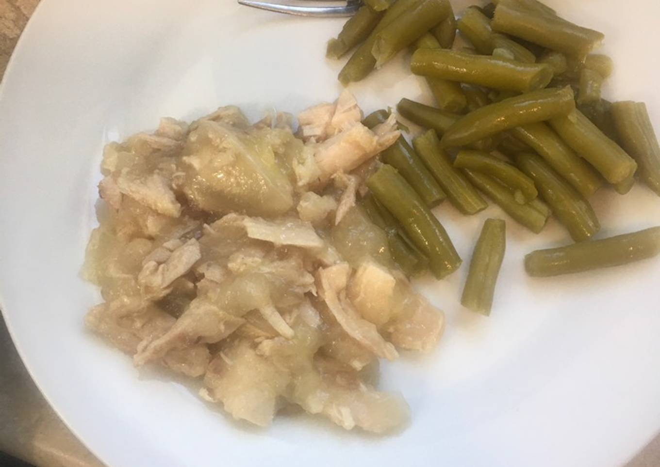 Jellied chicken or veal