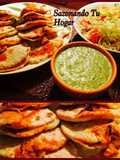 Gorditas en chile colorado y queso💖